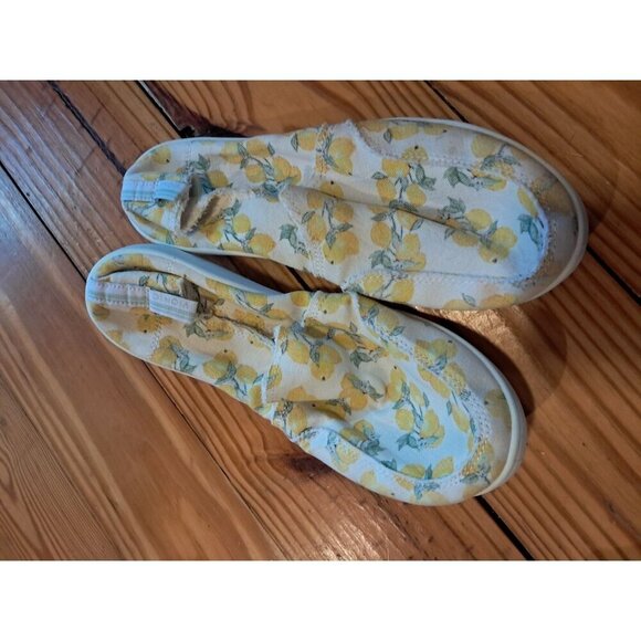 Vionic Beach Malibu Yellow Lemon Slip On Shoes Woman’s Size 7 - Picture 1 of 2